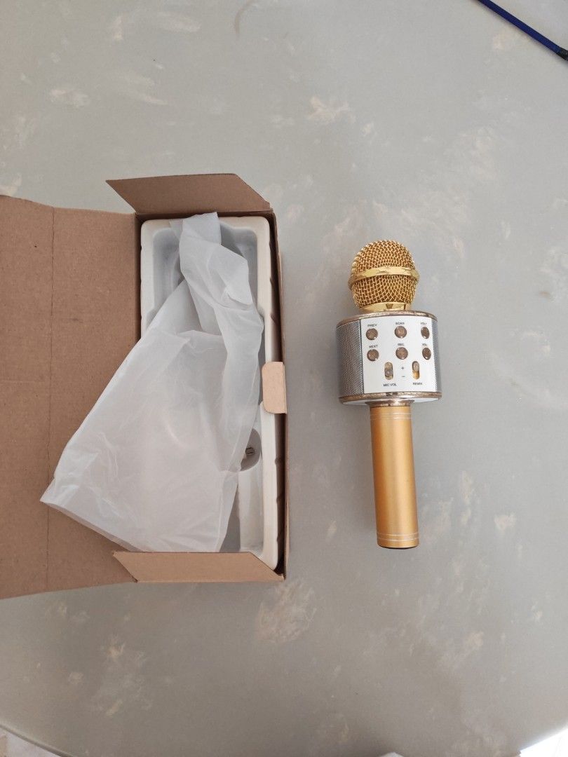 Wireless Karaoke Microphone - Gold