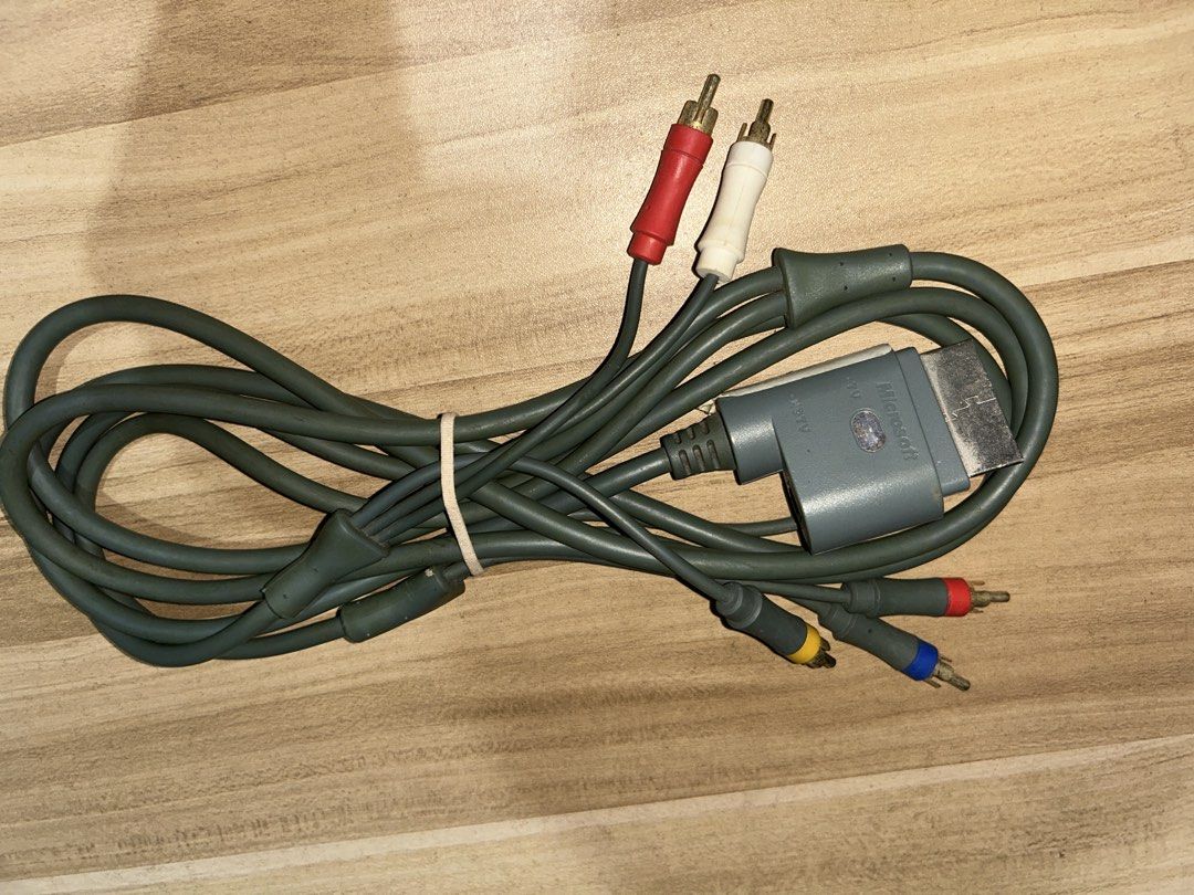 Xbox 360 component cable (Category: Xbox) located in Binalonan. Submitted by roncabacang (Listing ID 1430803322, Image 2). Description: Meetups: Savemore Binalonan (Pangasinan) Shipping: via JnT or LBC COP payment: Gcash.
