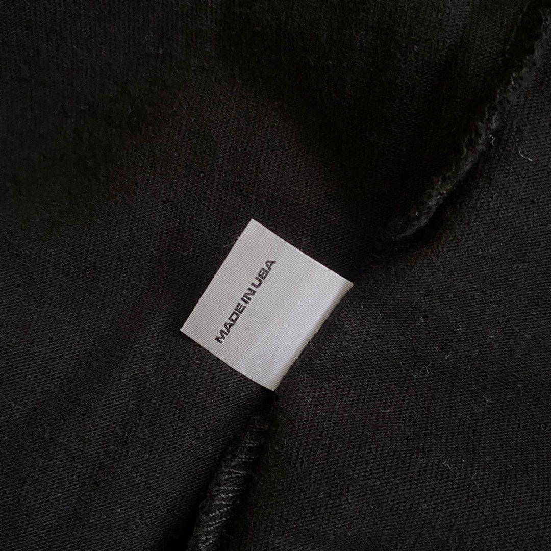 YZY BULLY Spellout Black Tee (Category: Tshirts & Polo Shirts ) located in Valenzuela. Submitted by 8899locker (Listing ID 1430977136, Image 3). Description: ID: YZY BULLY Spellout Black Tee Price: P1,500 Size: 1 / S Dimensions: 20” Width x 25” Length All sales are final..