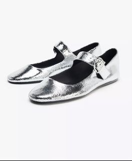 (Category: ) located in . Submitted by shopwithme08 (Listing ID 1430871484, Image 1). Description: .