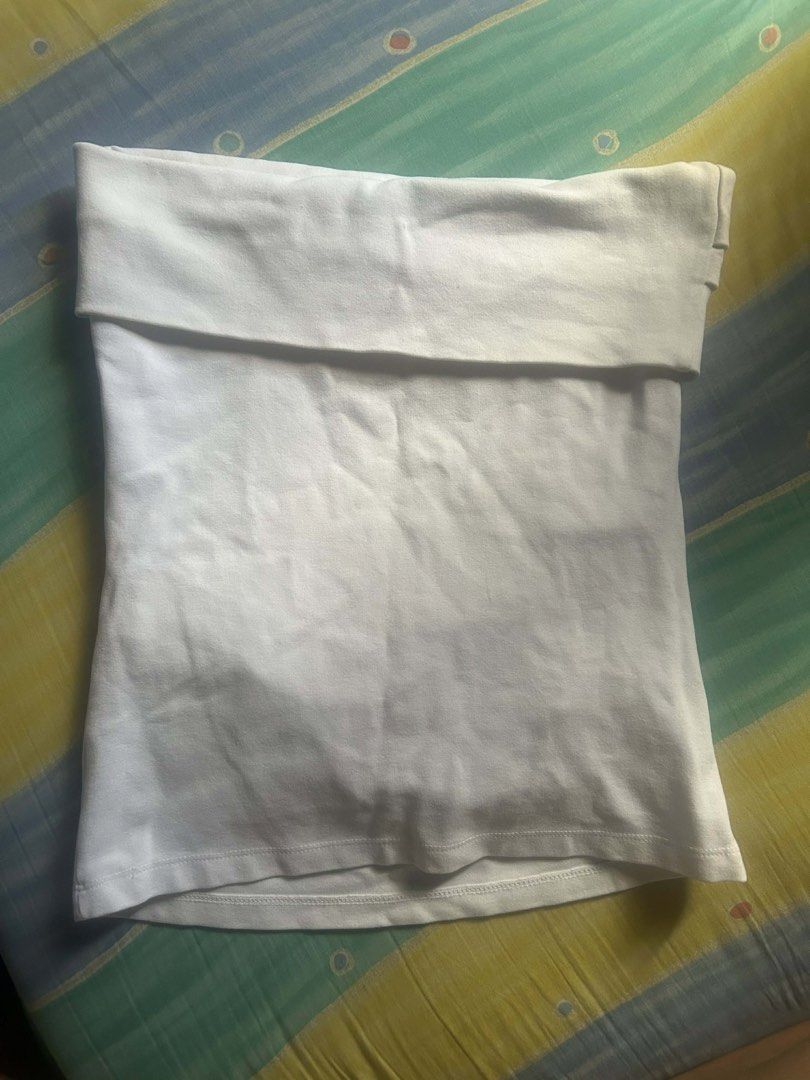 Zara Tube Top - Size M (Category: Others Tops) located in Cebu City. Submitted by declutter_ysh (Listing ID 1430925162, Image 2). Description: - Authentic Zara tube top - M on tag but can surely fit to xs .