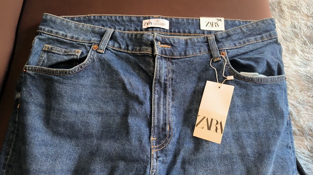 Zara Wide Leg Jeans (Category: Jeans) located in Antipolo. Submitted by secondcharmstore (Listing ID 1430885755, Image 3). Description: sale 400 These Zara wide-leg jeans are a classic addition to any wardrobe. They feature a comfortable fit and a versatile design. The jeans have a button and zipper closure, with front and back pockets. The size is indicated on the tag. Perfect for everyday wear, these jeans offer both style and comfort. waist: 4