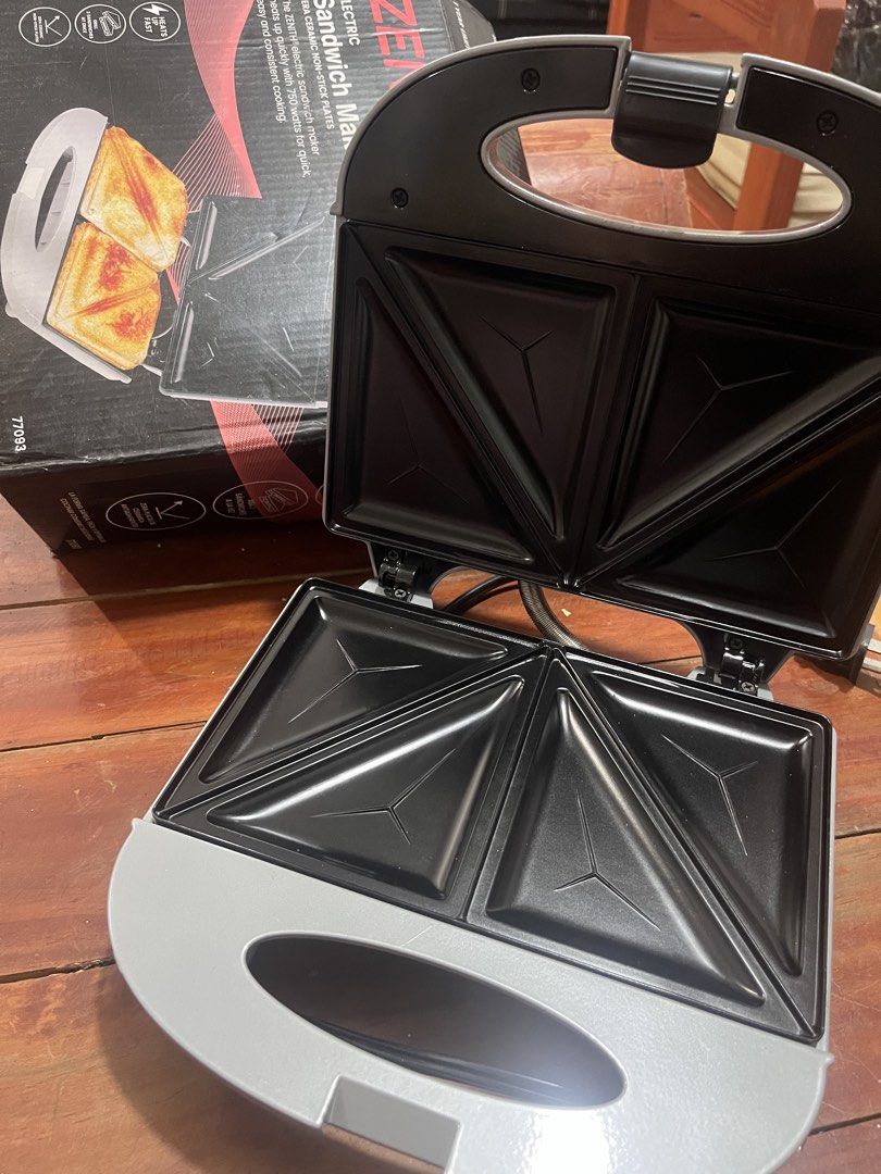 Zenith Electric Sandwich Maker (Category: Cookware & Accessories) located in Paranaque City. Submitted by scoobydoobiedooo (Listing ID 1430973013, Image 3). Description: .