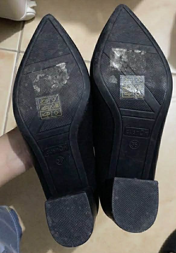 Alberto Black shoes (Category: Heels) located in Rodriguez. Submitted by adorkableee (Listing ID 1431050844, Image 3). Description: very good condition .