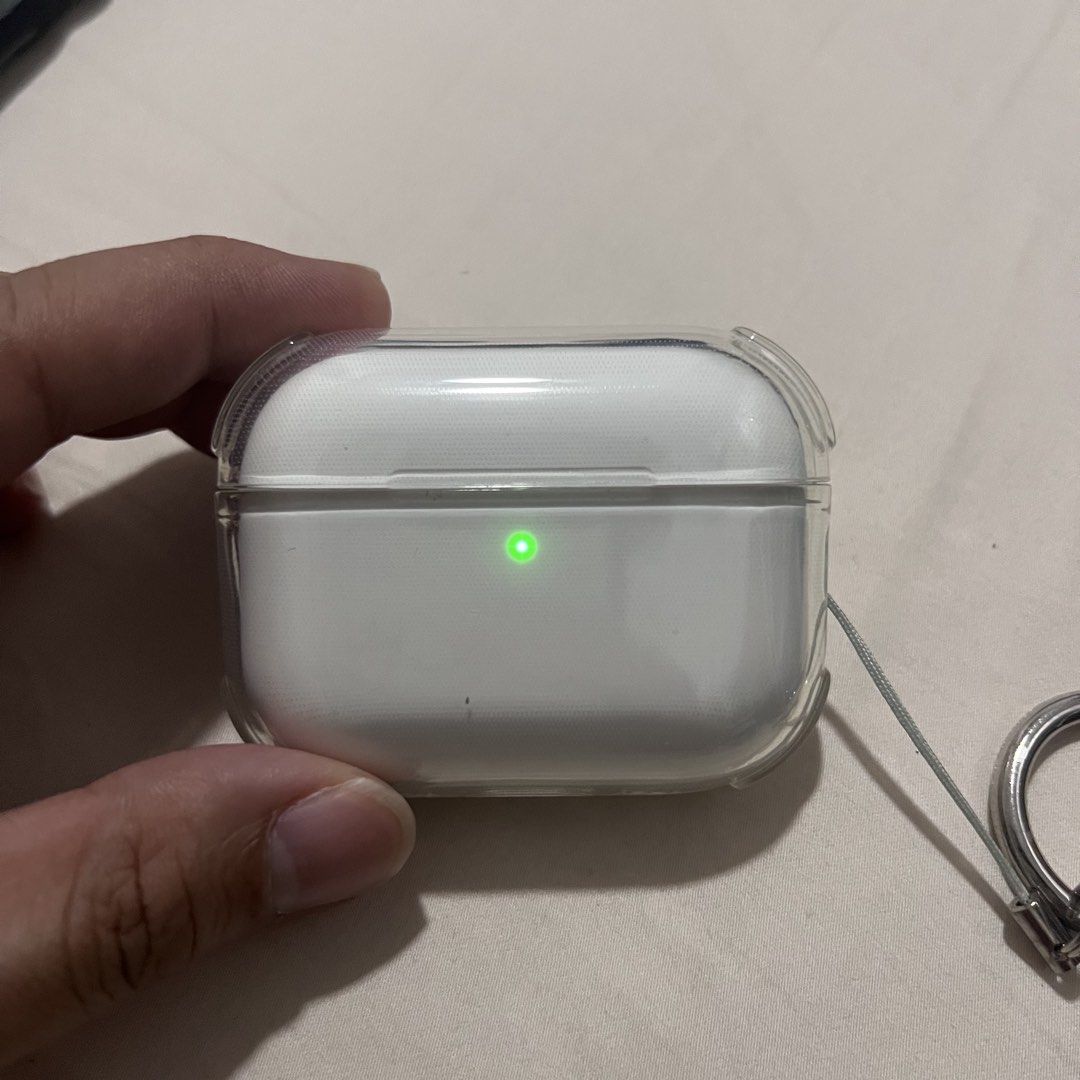 Apple AirPods Pro 3 Charging Case Only