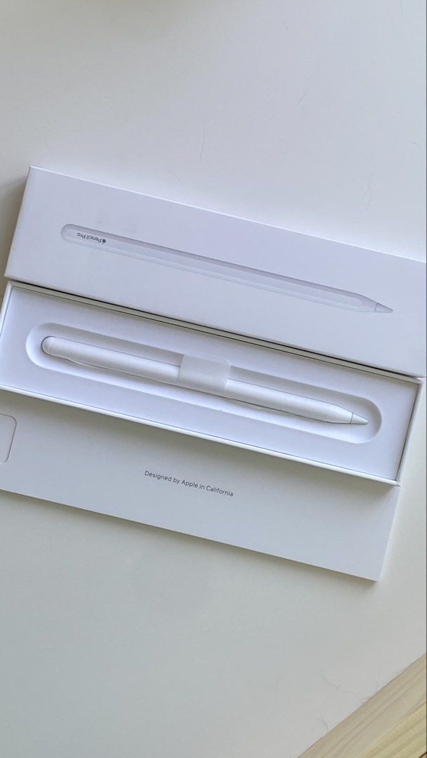 Apple Pencil Pro (Category: Other Mobile & Gadget Accessories) located in Manila. Submitted by issabellagver (Listing ID 1431161586, Image 3). Description: RFS: Not compatible with my iPad Gen. Boxed opened and never used (aside from trying to connect to the device) Comes with original box MoP: Bank Transfer or GCash Please message if you have any questions!.