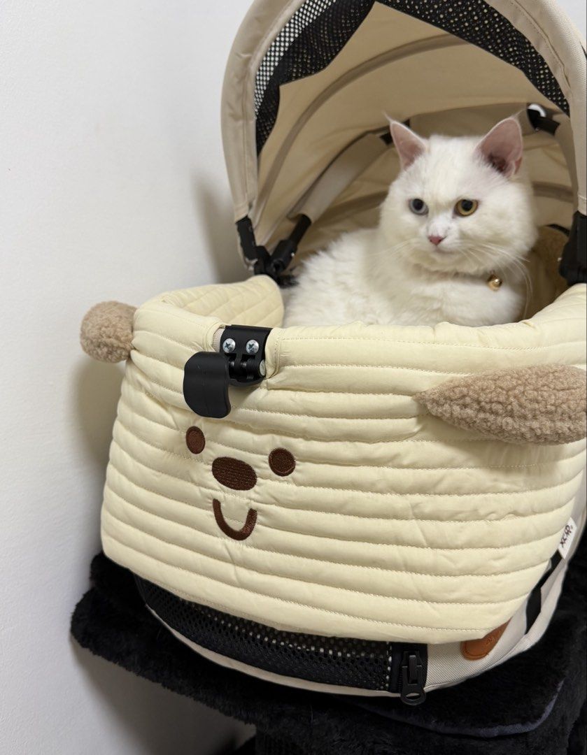 Bello K3 Pet Stroller - Cocoa Cream (Category: Strollers) located in Cebu City. Submitted by kissnkie (Listing ID 1431178260, Image 3). Description: Hi! I’m selling our Belo K3 PH Pet Stroller 🫧 Ability: Pet Travel, Detachable Pet Stroller Material: Fine Iron Frame, Oxford Fabric Maximum Weight: 12KG Suitable For Pets: < 8KG & < 55cm 🏷️ 5,499 (Orig price with accessories is 8k+) 🫧 Can fit 2 adult cats 🫶🏻 🧸With free Bear design liner and gua