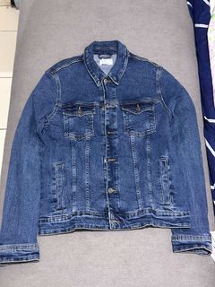 (Category: ) located in . Submitted by migszi16 (Listing ID 1431033938, Image 1). Description: .