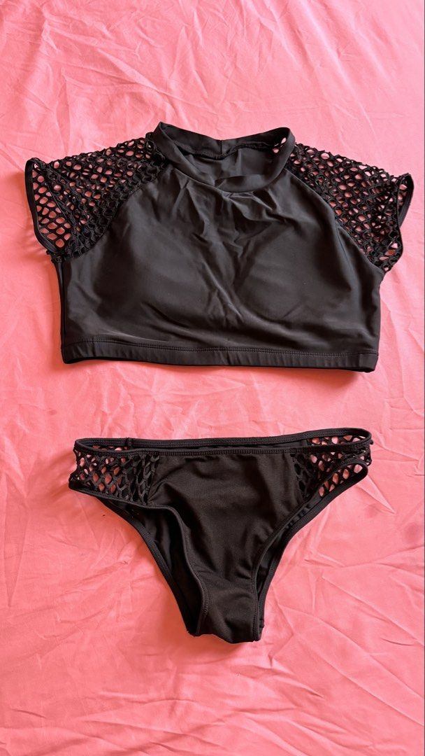 Black Mesh Detail Swimsuit (Category: Bikinis & Swimsuits) located in Marilao. Submitted by ac_declutters (Listing ID 1431082214, Image 1). Description: DM for more info.