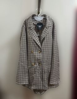(Category: ) located in . Submitted by lumiere.darlingclothing (Listing ID 1431009508, Image 1). Description: .