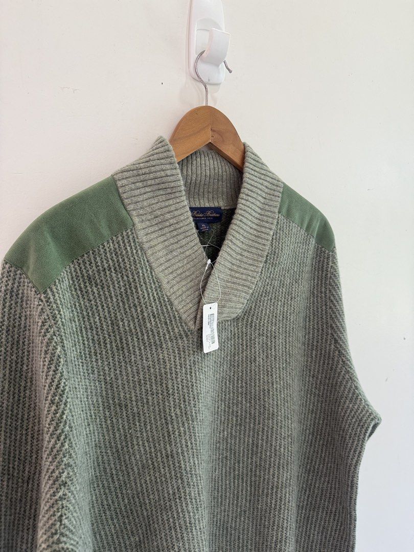 Brooks Brothers Green Sweater XL (Category: Coats, Jackets and Outerwear) located in Baguio. Submitted by printings_ (Listing ID 1431065723, Image 3). Description: Size XL. All measurements are aprrox. Chest 23 in Back Length 29 in Shoulders 18 in Sleeve Length 28 in *NO EXCHANGE / REFUND / TRADE* Please do not offer unless you are ready to pay. Feel free to ask questions before purchasing. Thank you!.