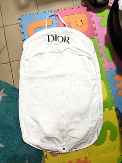 (Category: ) located in . Submitted by prelovedukayukaybags423 (Listing ID 1431065158, Image 1). Description: .