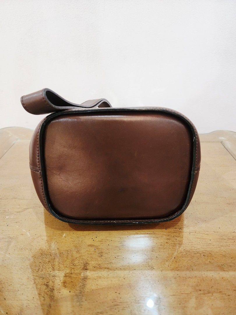 Celine Circle Logo One Handle Bucket Bag (Category: Luxury Bags & Wallets) located in Valenzuela. Submitted by absolutelychick (Listing ID 1322898210, Image 3). Description: meron pong scratch sa front fade sa riri black zipper super light na hairlines sa gold hardwares plrase check picture for reference jrs, lbc, j&t lalamove/grab ready.