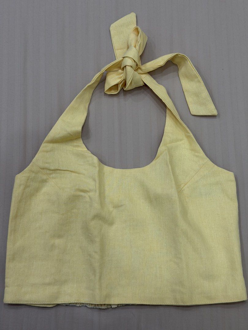 Clothes & Crafts Halter Top (Category: Sleeveless) located in San Juan City. Submitted by erkashops (Listing ID 1431069877, Image 1). Description: I have one in black too! ₱450 each.