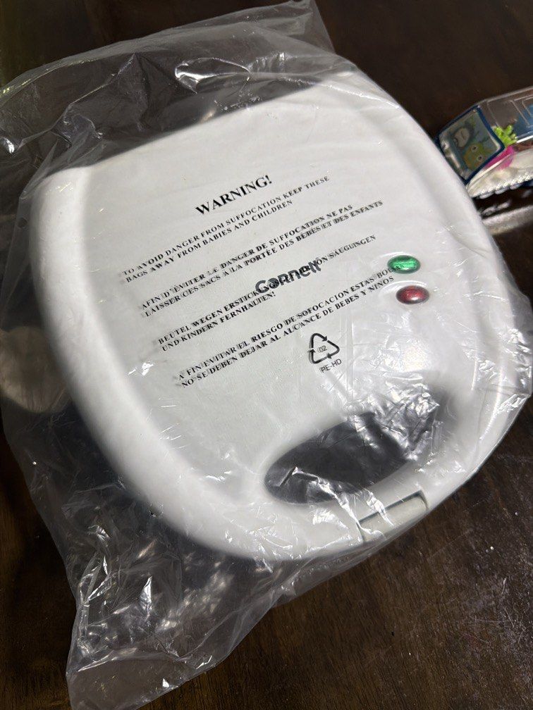 Cornell bread toaster (Category: Ovens & Toasters) located in Singapore. Submitted by yangfanism (Listing ID 1431094739, Image 1). Description: Brand new What you see if what you get.