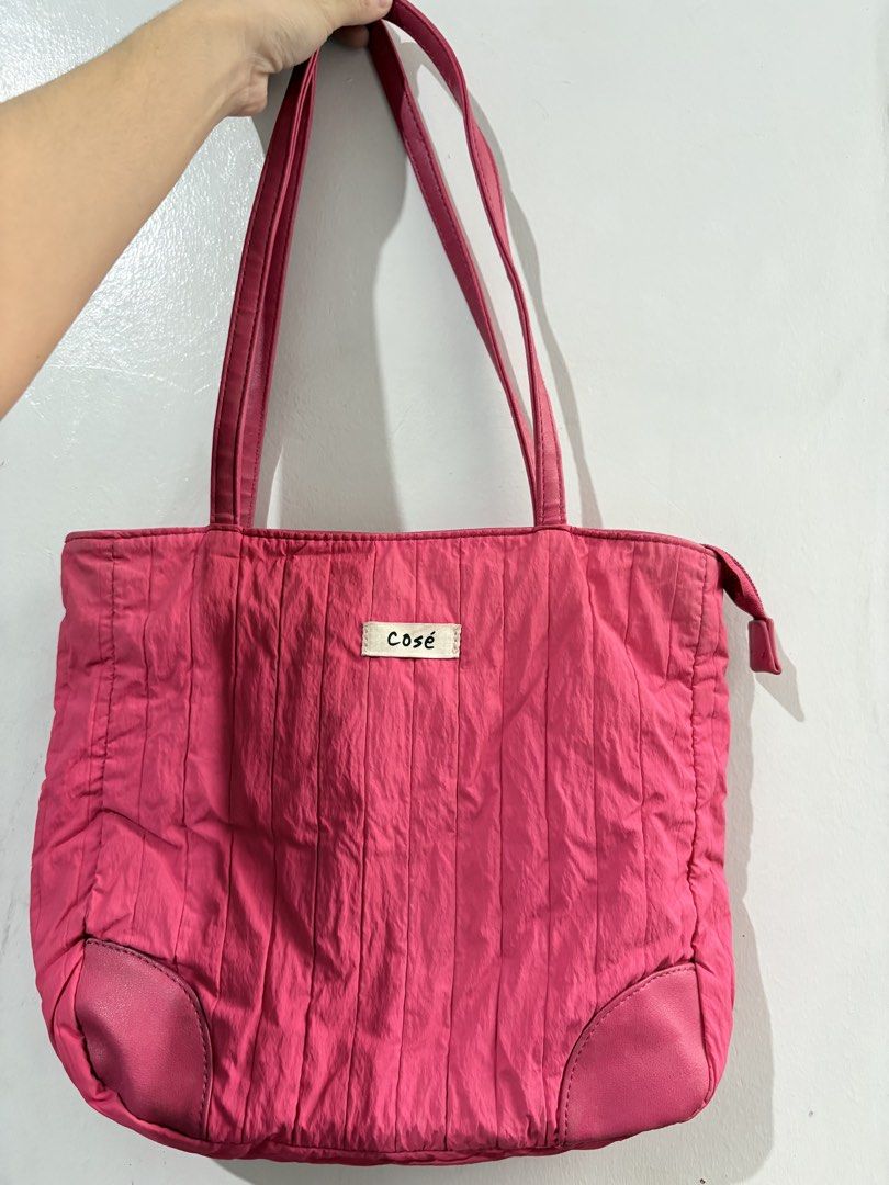 Cosé Pink Tote Bag (Category: Tote Bags) located in Manila. Submitted by jama_20 (Listing ID 1431161337, Image 1). Description: .