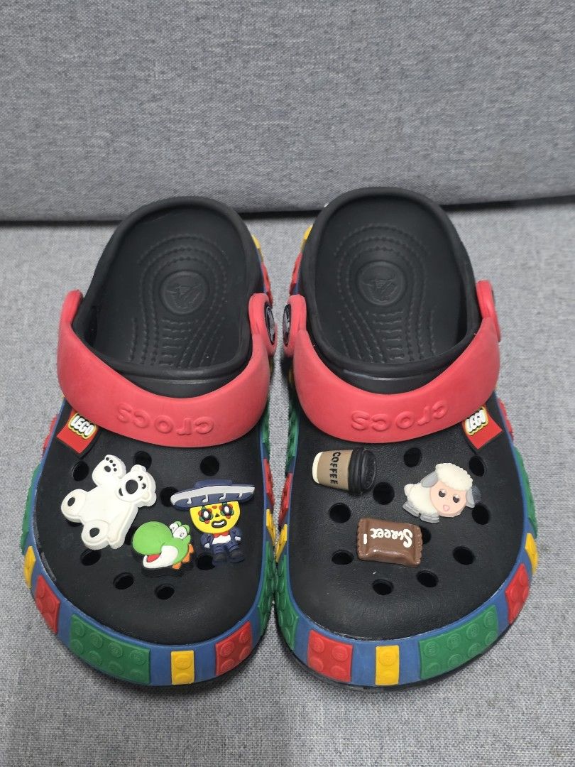Crocs Lego (Category: Babies & Kids Fashion) located in General Trias. Submitted by roselle2230 (Listing ID 1431063317, Image 1). Description: .