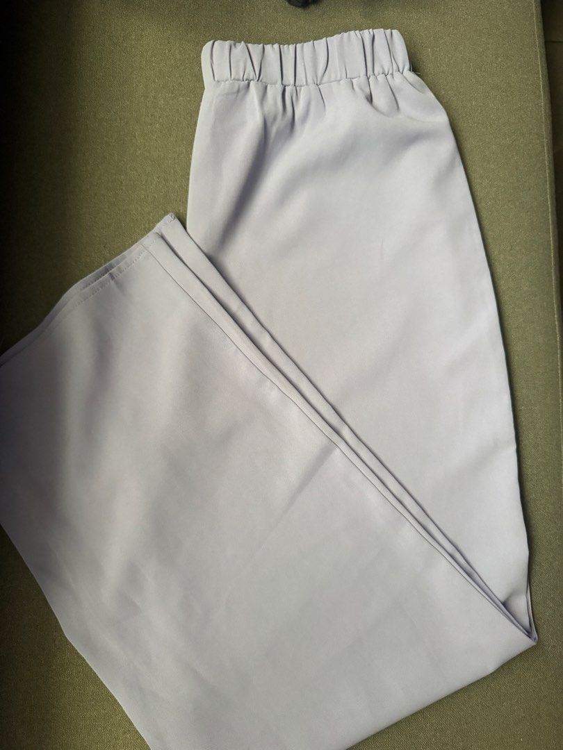 Dazy purple Wide Leg Pants - Size L (Category: Other Bottoms) located in Taguig. Submitted by ellaaa97 (Listing ID 1431006116, Image 1). Description: Flowy Best fits medium.