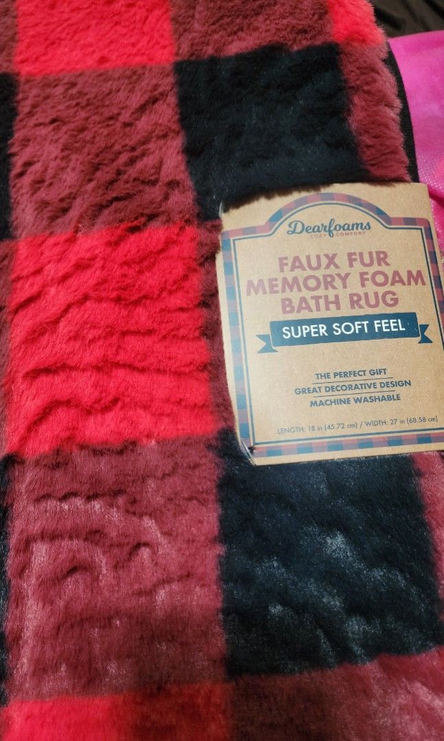 Dearfoams bath rug (Category: Carpets, Mats & Flooring) located in Antipolo. Submitted by eleinjoycesolis (Listing ID 1430983563, Image 2). Description: .