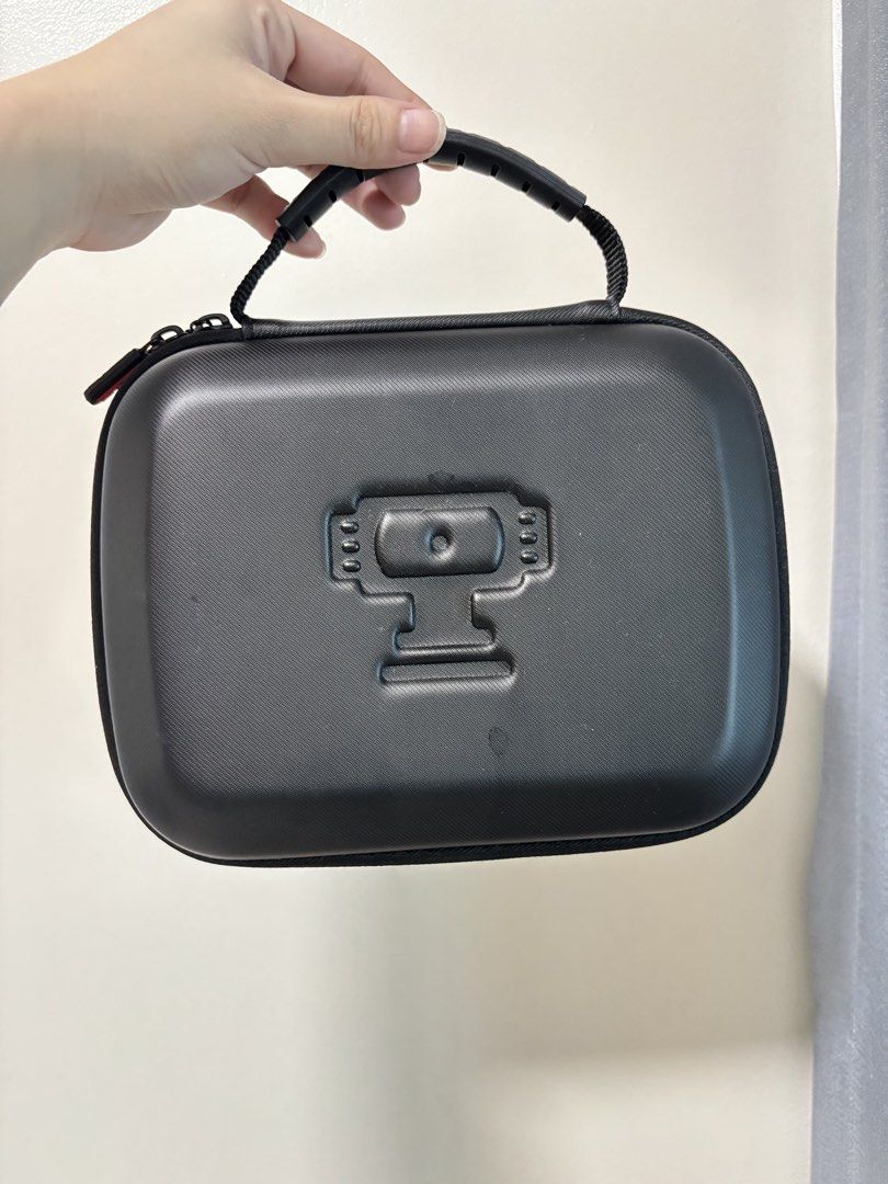 Dji Oslo pocket 3 bag / hard case (Category: Camera Bags & Carriers) located in Paranaque City. Submitted by shop.limi (Listing ID 1431068319, Image 1). Description: Get today pls.