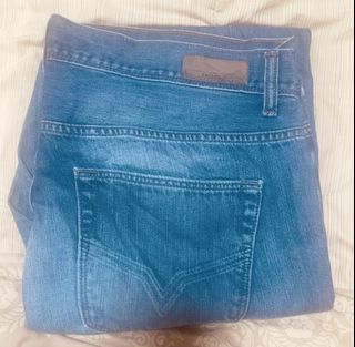(Category: ) located in . Submitted by fridayknight (Listing ID 1431007326, Image 1). Description: .