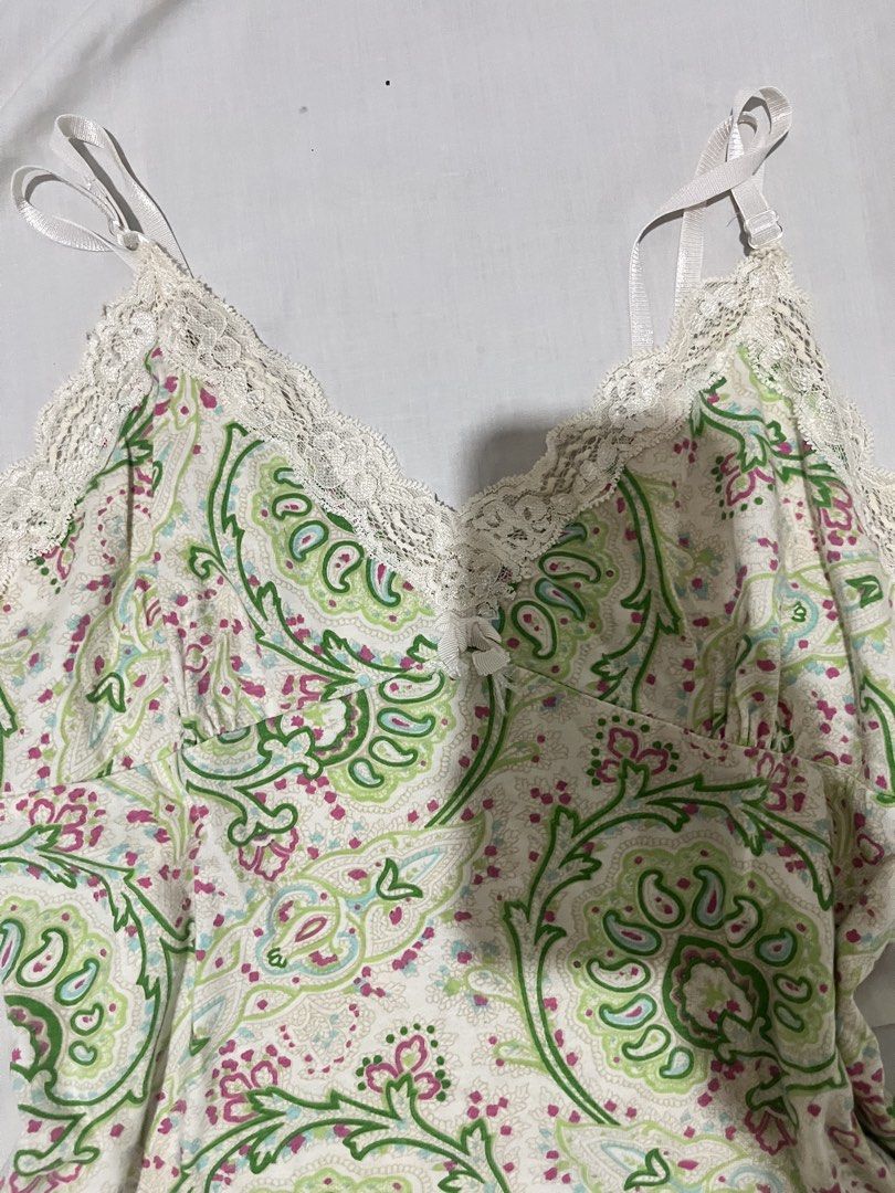 Floral Print Camisole with Lace Trim (Category: Sleeveless) located in Manila. Submitted by jashdeclutters (Listing ID 1431092921, Image 2). Description: .