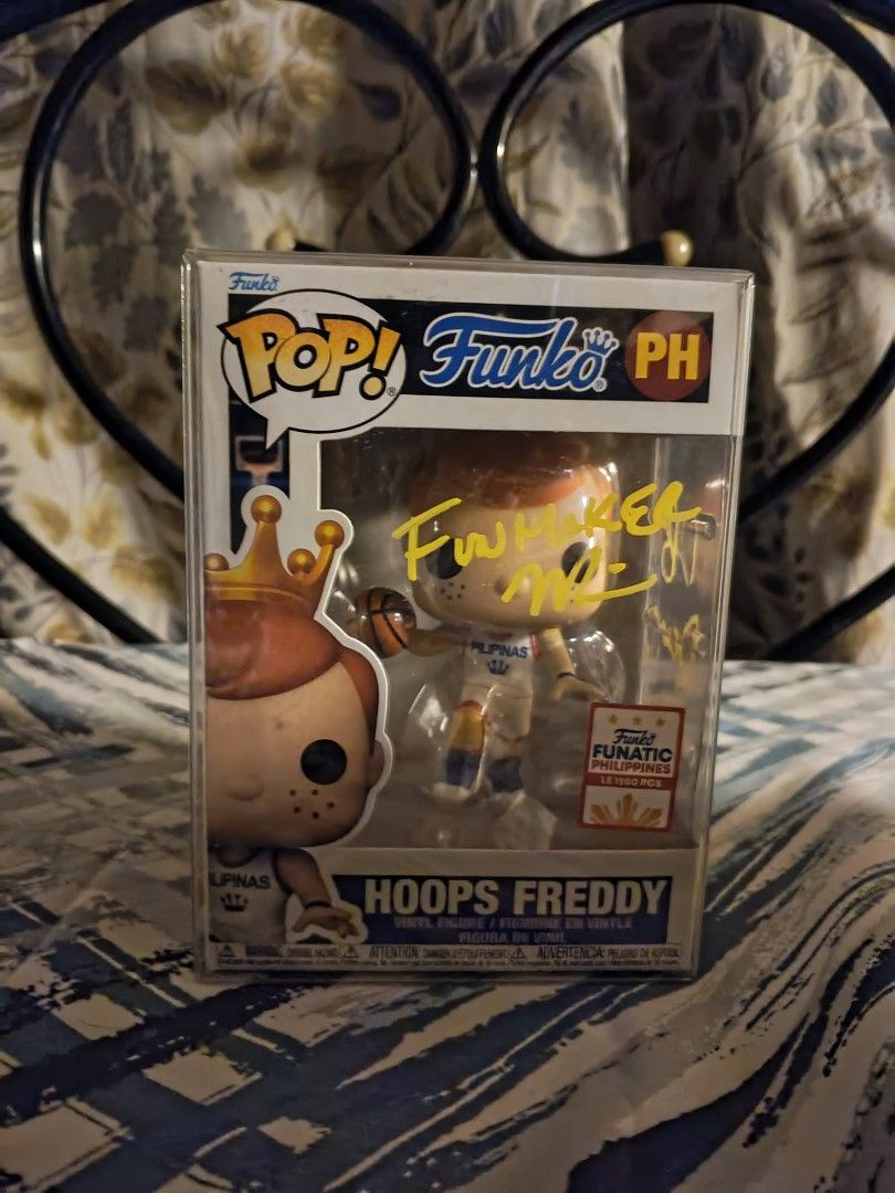 Funko Pop! Freddy Funko Hoops & Soda Can (Category: Designer & Blind Box Toys) located in Makati City. Submitted by xtomahawk (Listing ID 1431112899, Image 2). Description: For Sale Funko Pop And Soda P1500 Set Freddy Funko Winter Hoops Freddy (Signed) Funko Soda Roger Ramjet PICK UP lalamove WEST REMBO,TAGUIG CITY.