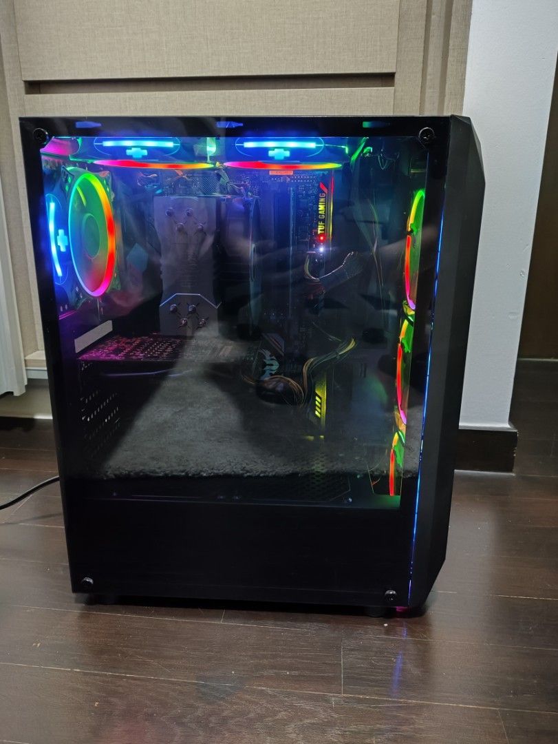 Gaming PC with RGB Lighting422221829815685125