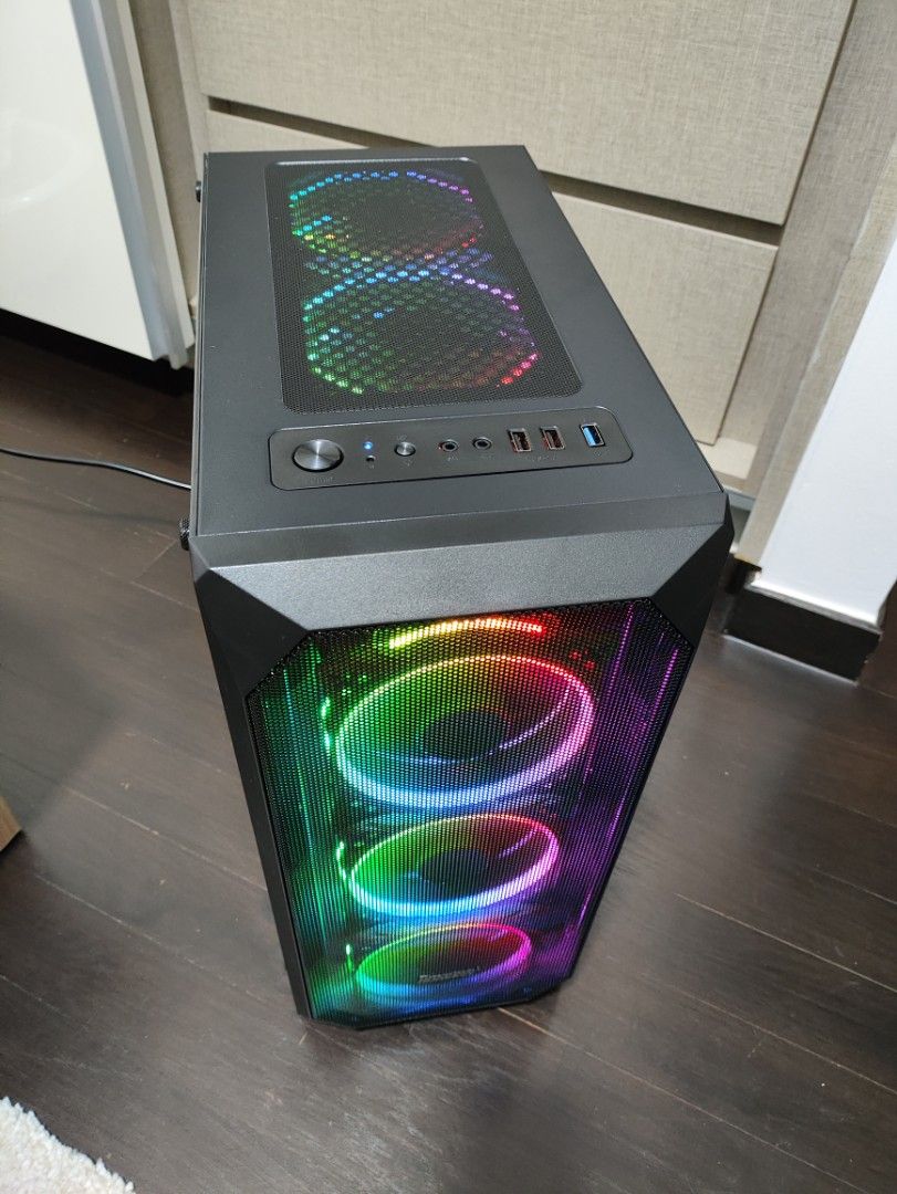 Gaming PC with RGB Lighting422221829815685122