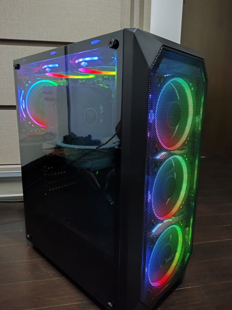 Gaming PC with RGB Lighting422221829815685124