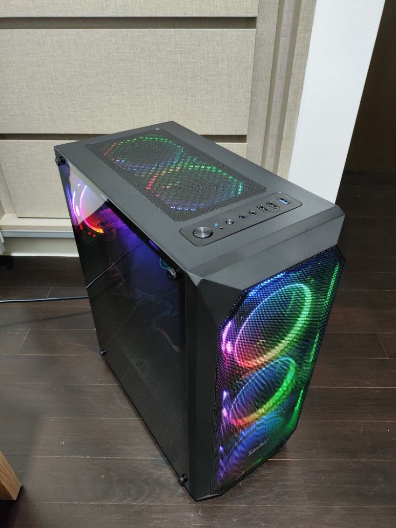 Gaming PC with RGB Lighting422221829815685123