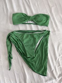 (Category: ) located in . Submitted by declutteringgstufff (Listing ID 1431036450, Image 1). Description: .
