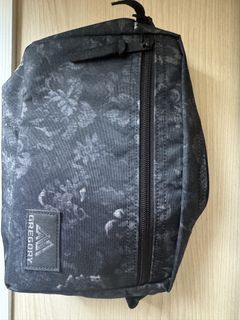 （分類：）位於 。 由 iohoh 提交（商品編號 1431036879，圖片 1）。簡介： 。