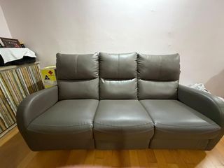 (Category: ) located in . Submitted by bryantan05 (Listing ID 1431126160, Image 1). Description: .