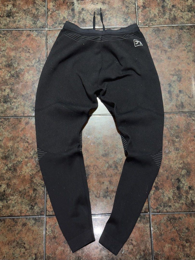Gymshark Seamless Tights/Joggers (Category: Activewear) located in Mandaluyong City. Submitted by markqzn2 (Listing ID 1431130348, Image 2). Description: Gymshark Seamless Tights Joggers with zipper pockets Size Small Color Black.