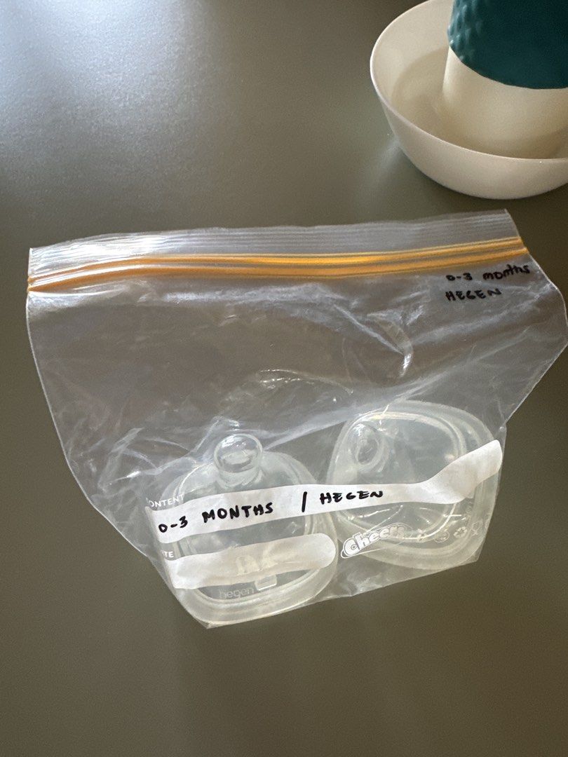 Hegen 0-3 Months Nipples (Category: Breastfeeding & Bottle Feeding) located in Manila. Submitted by declutterbytinnn (Listing ID 1431027879, Image 1). Description: .