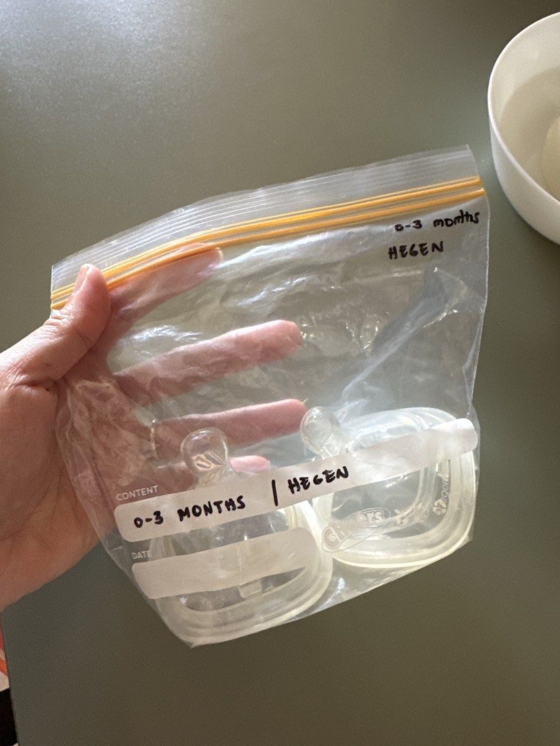 Hegen 0-3 Months Nipples (Category: Breastfeeding & Bottle Feeding) located in Manila. Submitted by declutterbytinnn (Listing ID 1431027879, Image 3). Description: .