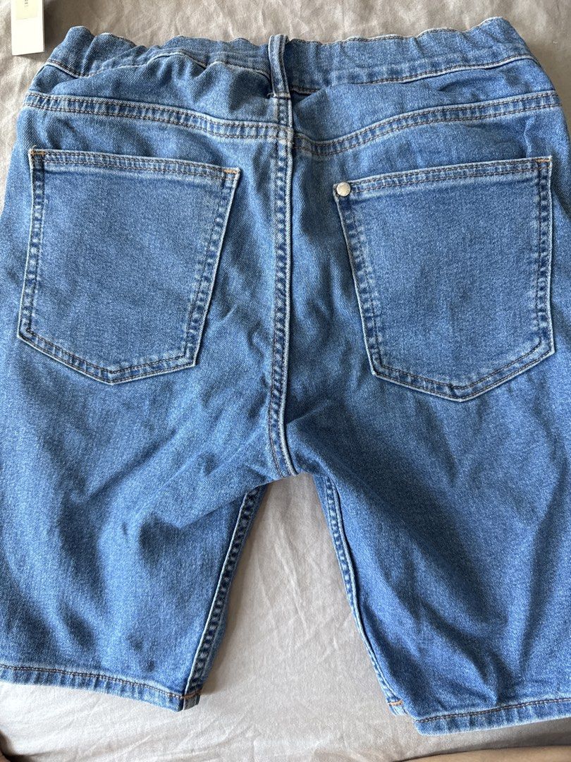 H&M Denim Shorts - Size 12-12Y (Category: Babies & Kids Fashion) located in Makati City. Submitted by joyfulliving22 (Listing ID 1431006902, Image 3). Description: Maong shorts for boys .
