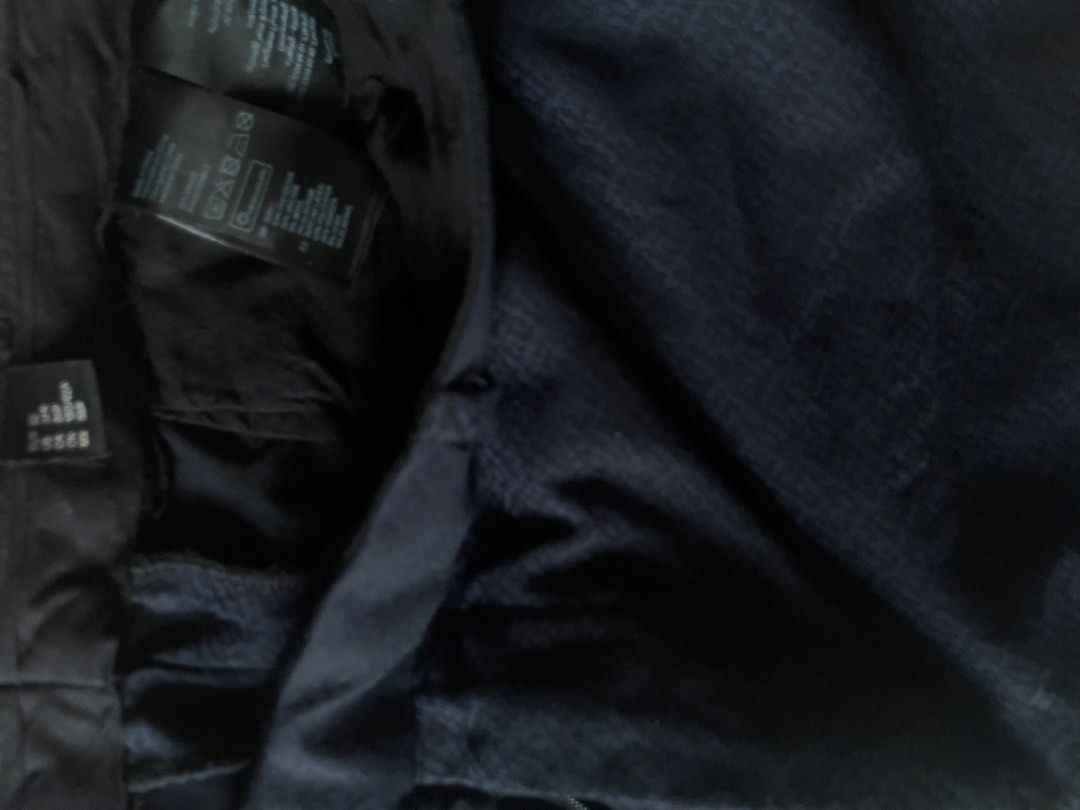 H&M Navy Blue Trousers (Category: Trousers) located in Banga. Submitted by Merje (Listing ID 1431046303, Image 3). Description: Worn a few times. Good for office and semi-formal use. .