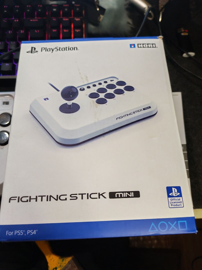 Hori Fighting Stick Mini - Compatible with PS5 PS4 and PC (Category: PlayStation) located in Taytay. Submitted by nider_dc (Listing ID 1430986327, Image 3). Description: Hori Fighting Stick Mini For only 2,000.00 lowest sa market to 🤩Best colorway to fit your PS5 or White Set-up 📋Condition: -Mint condition, Makinis, no dents 📋Performance: -100% NO ISSUE - All buttons working, no issue - Original 100% 📋Inclusions - Original Box and Manual ----