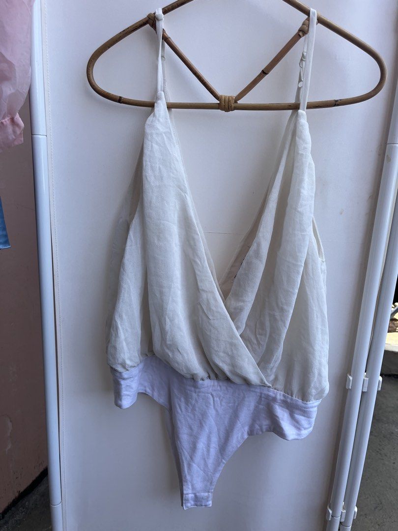 Hot & Delicious White Bodysuit (Category: Others Tops) located in Manila. Submitted by shop.ela (Listing ID 1430997018, Image 1). Description: .