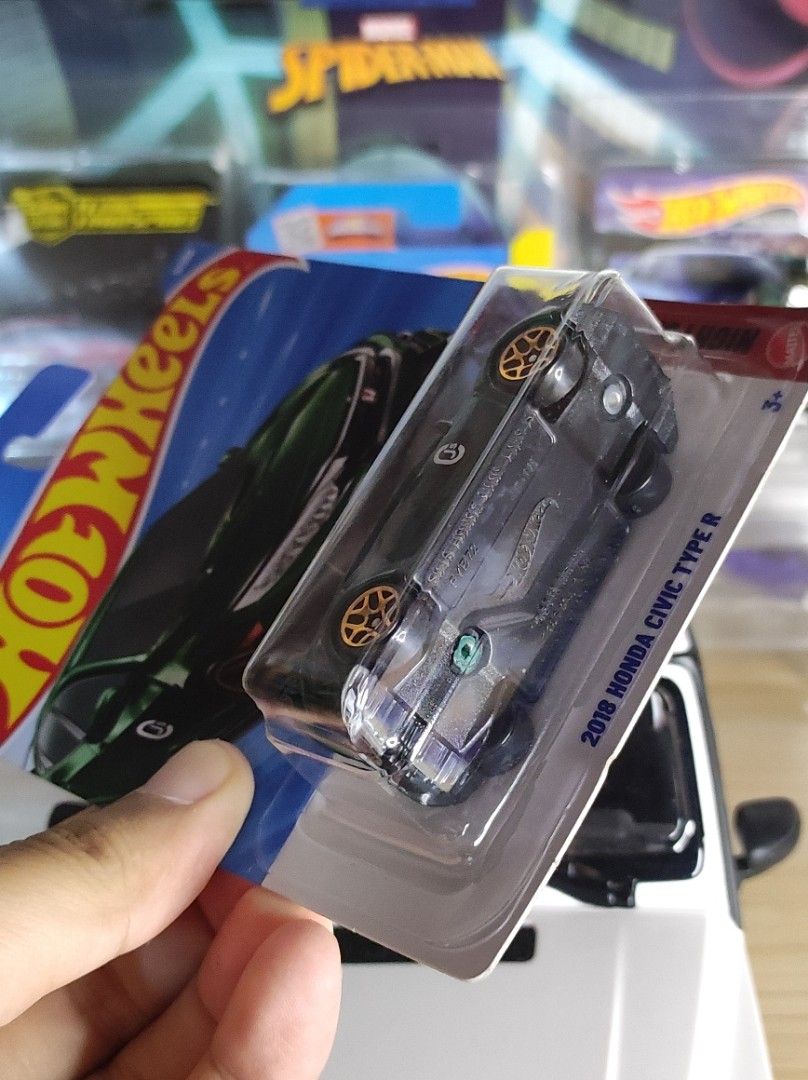 Hot Wheels 2018 Honda Civic Type R (Green) // 180php (Category: Vehicle & Diecast Models) located in Quezon City. Submitted by edrielgp (Listing ID 1431039138, Image 3). Description: Hot Wheels 2018 Honda Civic Type R (Green) // 180php Please CHECK my other Hot Wheels and other items listed for sale in my profile. Bawal sa maselan Can do COD around visayas ave quezon city and around congressional avenue near sm cherry, circle c, minimum 2 items a