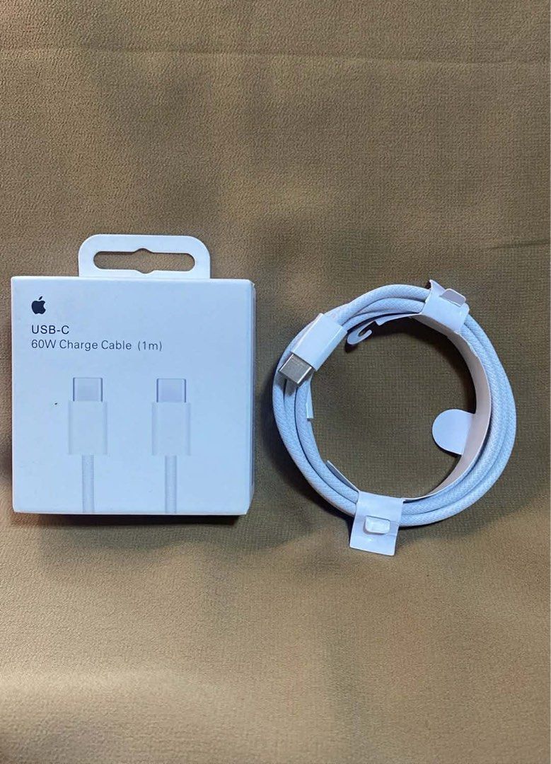 Ipad/macbook cable charger (Category: Chargers & Cables) located in Manila. Submitted by mimasour (Listing ID 1431116855, Image 1). Description: .
