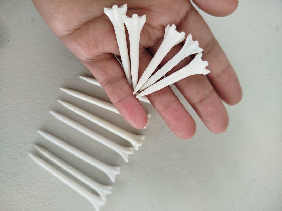 Japan White Golf Tees from Japan 12pcs (Category: Golf) located in Bulacan. Submitted by amarijapansurplus (Listing ID 1431007631, Image 3). Description: Japan White Golf Tees from Japan 12pcs 📌as is 📌What u see is what u get 📌First to pay basis 📌Auto pass sa COD iwas scam sa part ko 📌MOP: GCASH 📌MOD: Pick-up, Lalamove (motorcycle) or J&T/Flash Express 📌Loc. Panginay, Balagtas, Bulacan 🇯🇵AMARI Japan Surplus🇯🇵.