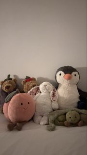 (Category: ) located in . Submitted by ambrrley (Listing ID 1431144559, Image 1). Description: .