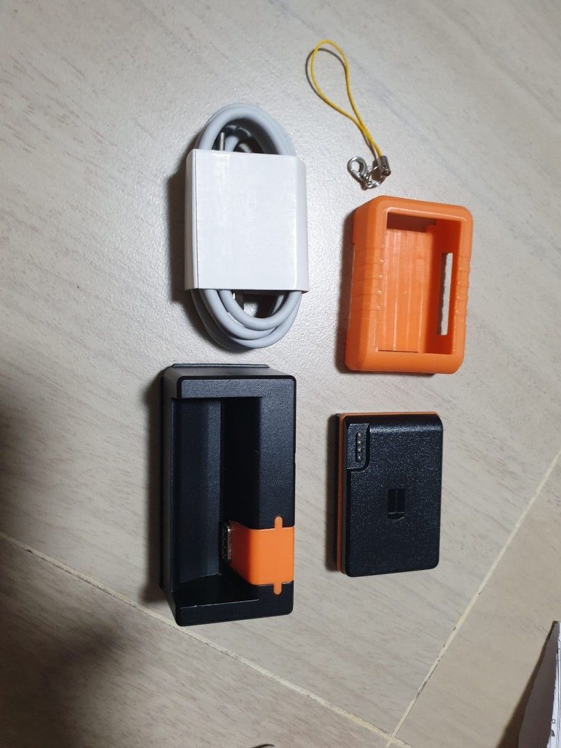 Lightbug Zero GPS Tracker - Tiny & Powerful (Category: Navigation & Displays) located in Singapore. Submitted by newfox-acbd (Listing ID 1431142134, Image 1). Description: brand new.