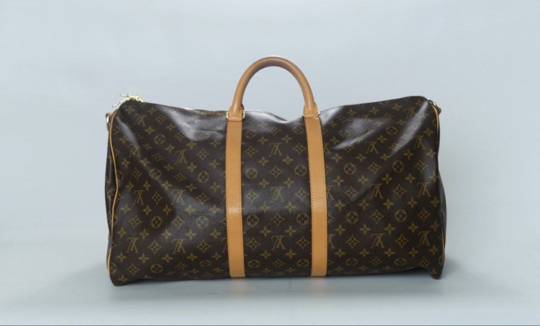 Louis Vuitton Keepall Bandouliere 55 (Category: Luxury Bags & Wallets) located in Quezon City. Submitted by studioms (Listing ID 1431089882, Image 1). Description: .