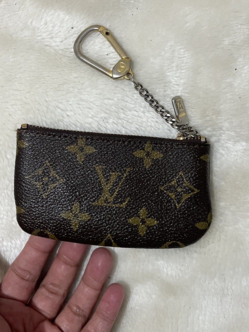 Louis Vuitton Monogram Key Coin Purse (Category: Ear Care) located in Mandaue City. Submitted by chuchi152615 (Listing ID 1431028998, Image 3). Description: .