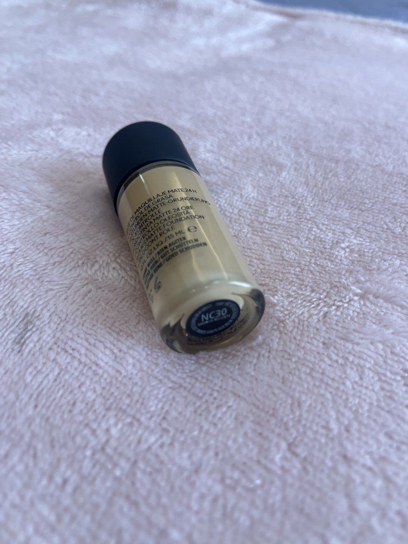 MAC Studio Fix Fluid SPF 15 Foundation in NC30 (mini) (Category: Makeup) located in Quezon City. Submitted by cggd87_ (Listing ID 1431028258, Image 2). Description: Selling MAC Studio Fix Fluid SPF 15 Foundation in NC30 (mini) Bought from official store. Swatched once only. Negotiable. RFS: undertone does not match my complexion MOD: Lalamove, Grab, Gogoexpress, J&T (shipping fee c/o buyer) MOP: GCash .