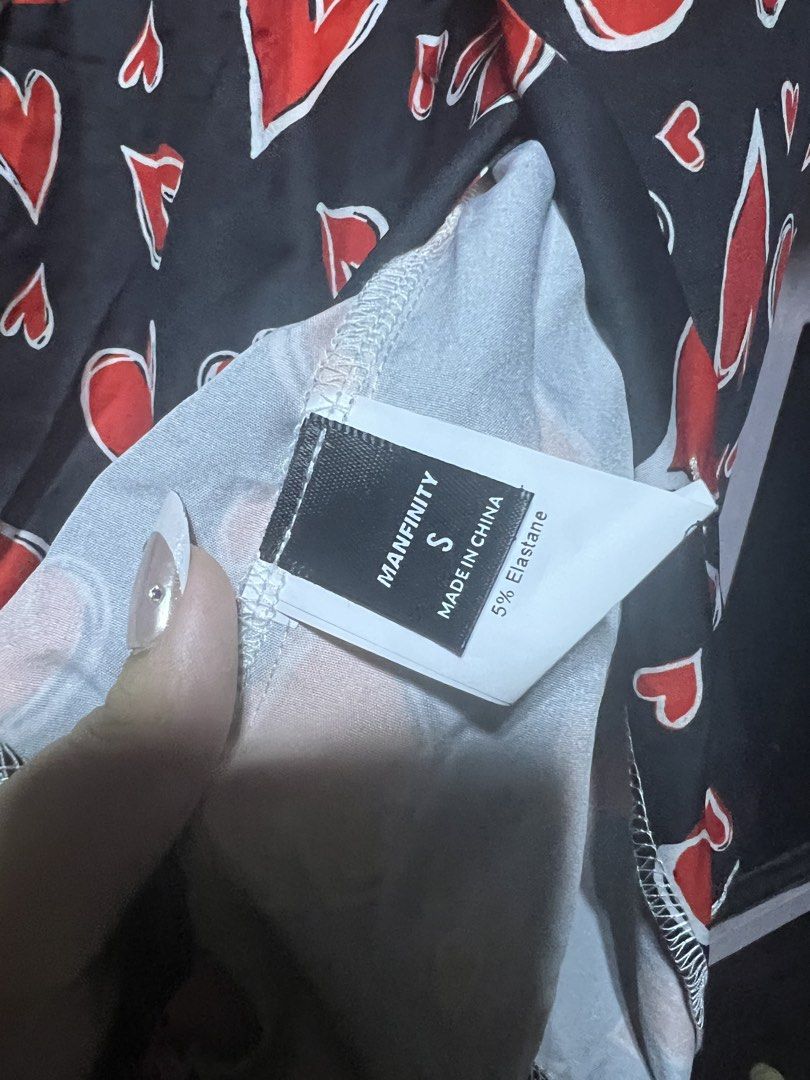 Manfinity Shein Hearts Top (Category: Tshirts & Polo Shirts ) located in Malabon City. Submitted by cecepicks (Listing ID 1431125492, Image 3). Description: .